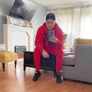 Meet your Posher, Raul